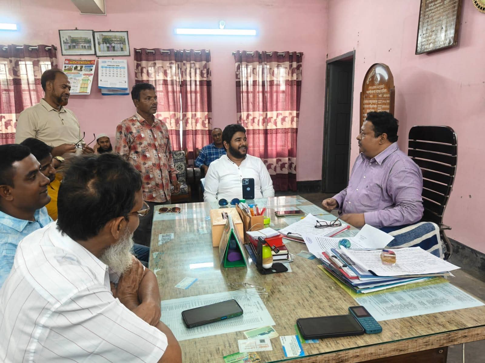 সভাপতি হতে স্নাতক চাই, ডিগ্রি দিয়ে নেতৃত্ব নির্ধারণ—এটা কি গণতন্ত্র নাকি এলিট আধিপত্য?