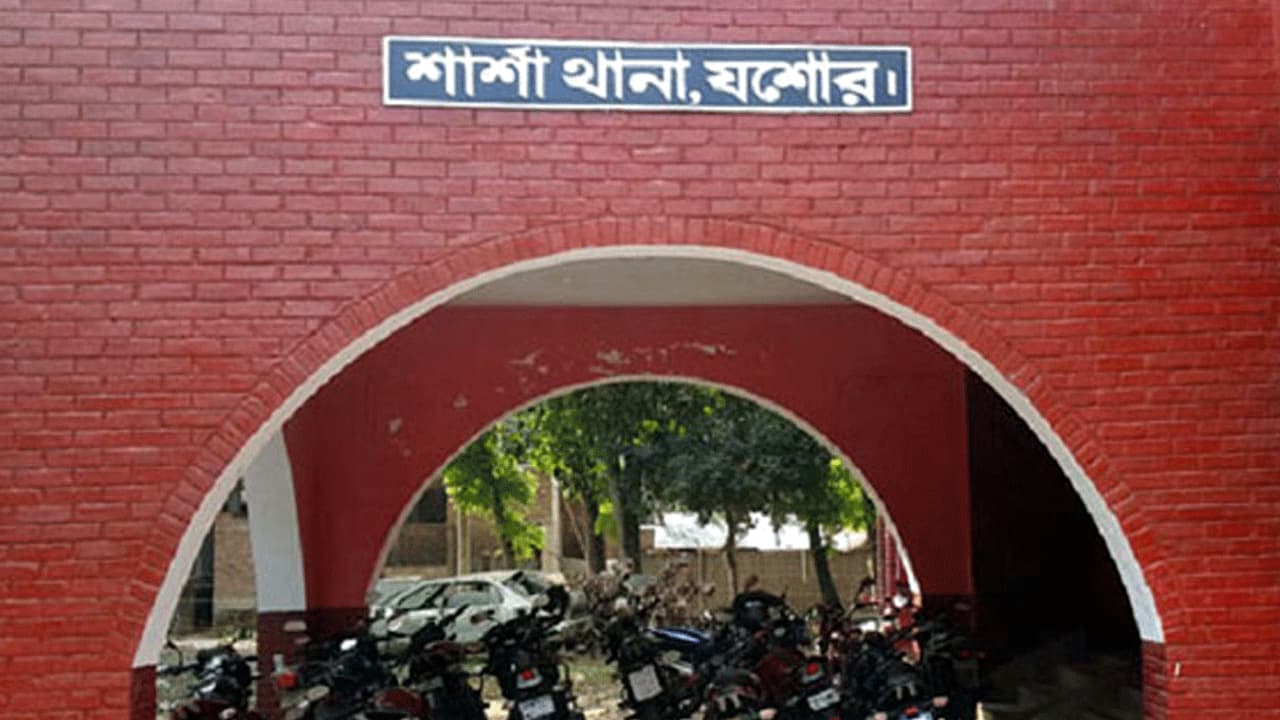 যশোরে ট্রলি-মোটরসাইকেল সংঘর্ষে নিহত ২