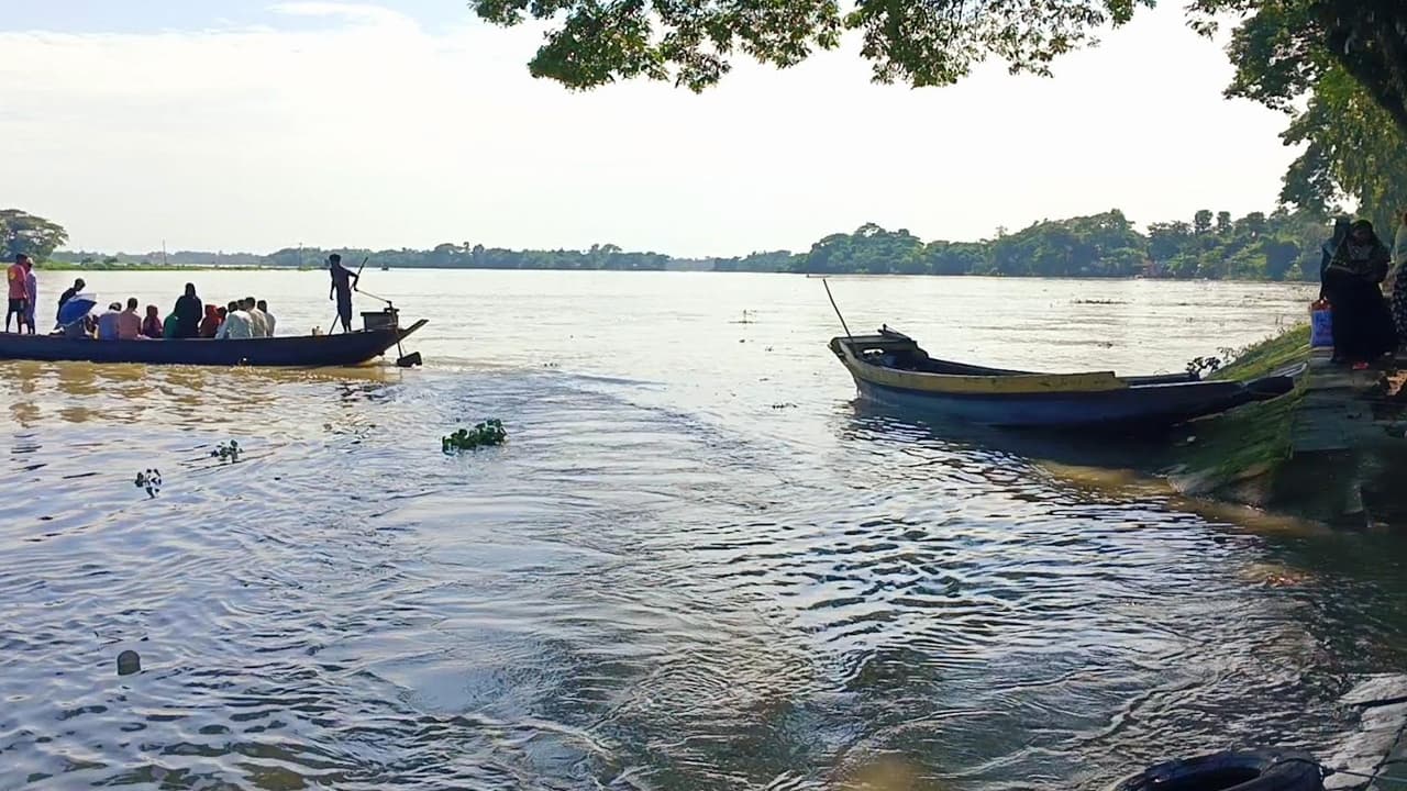 ভারী বৃষ্টিতে সুরমা ও কুশিয়ারার পানি বিপৎসীমার ওপরে