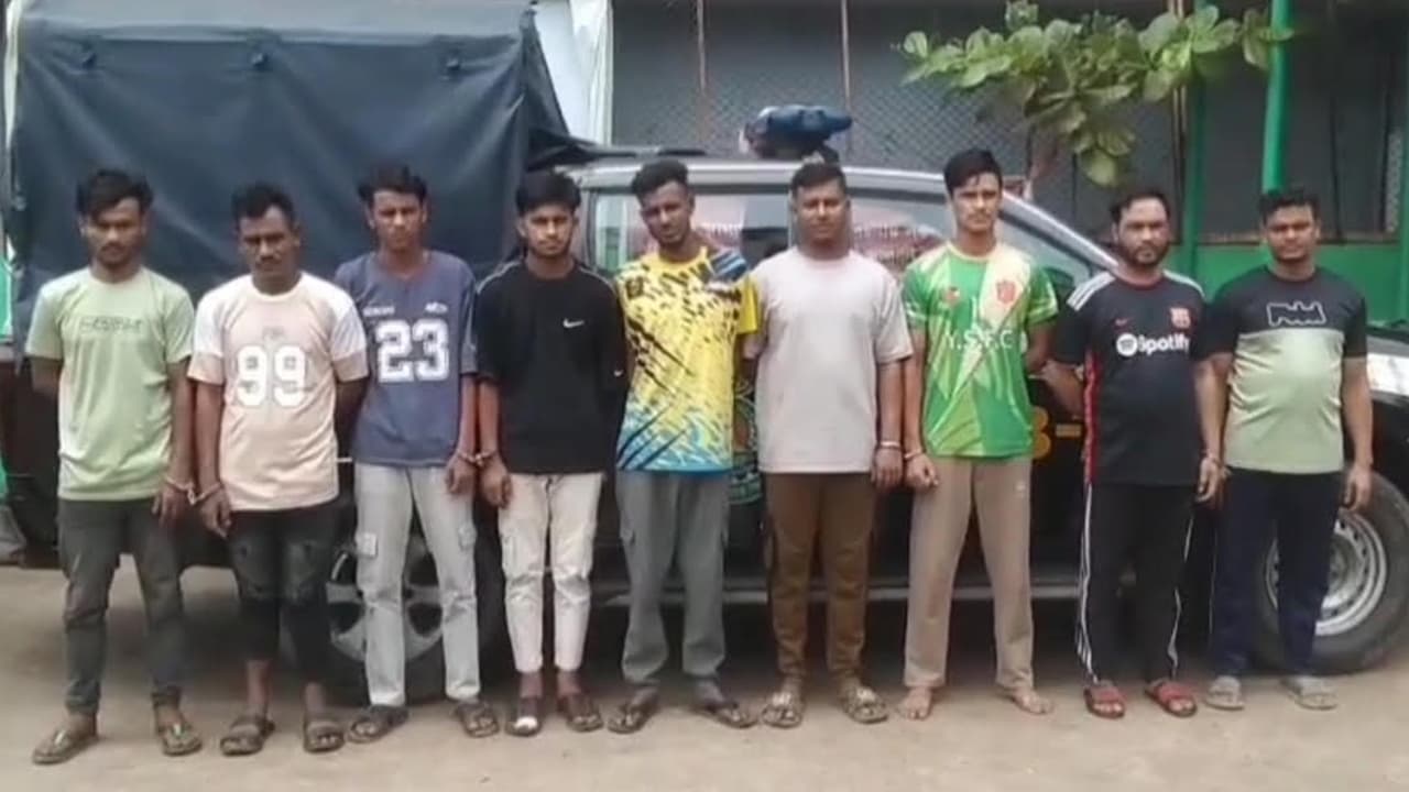 ইন্টারনেট অফিসে হামলা, মূলহোতা মাইকেলসহ ৯ জন গ্রেপ্তার