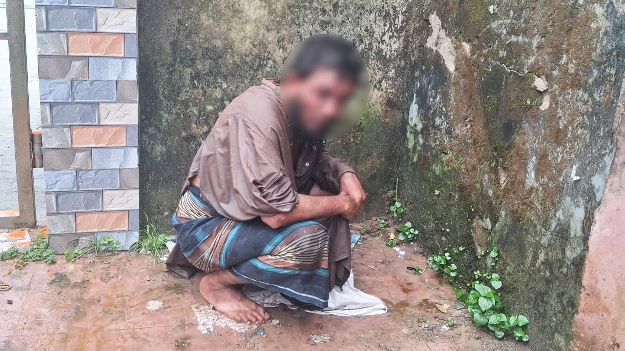 শিশুর শ্লীলতাহানির অভিযোগে অটোচালকের গোপনাঙ্গে মরিচের গুঁড়া দিল জনতা