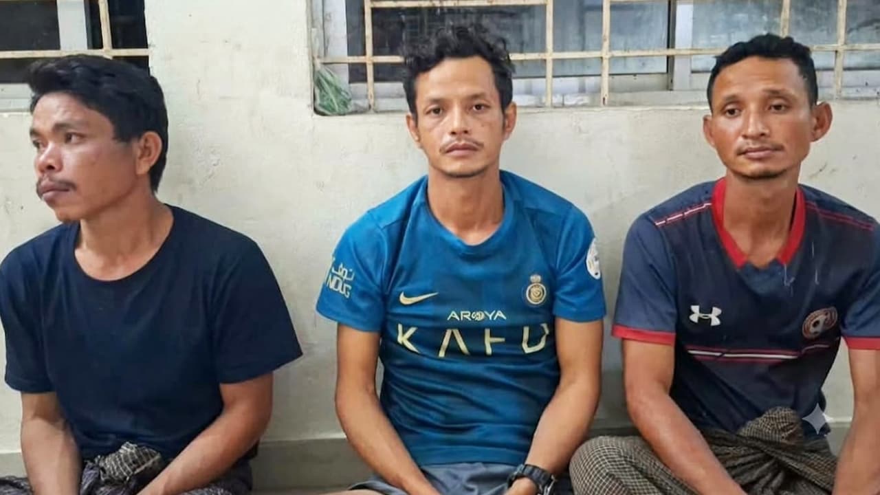 নদী সাঁতরে বাংলাদেশে প্রবেশ, মিয়ানমারের এক সেনা ও দুই পুলিশ সদস্য আটক