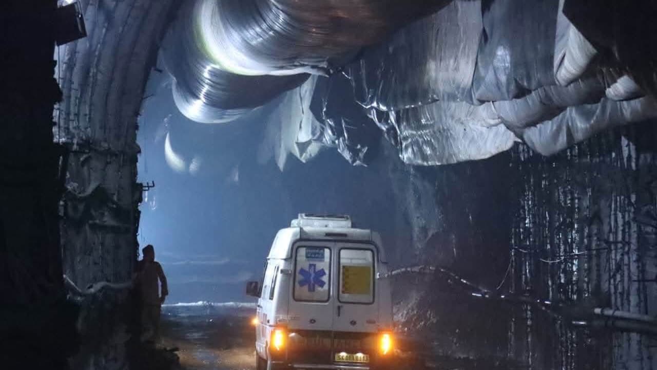 সিকিমে নির্মীয়মাণ টানেল ধসে নিহত ৮, আটকা ১৮