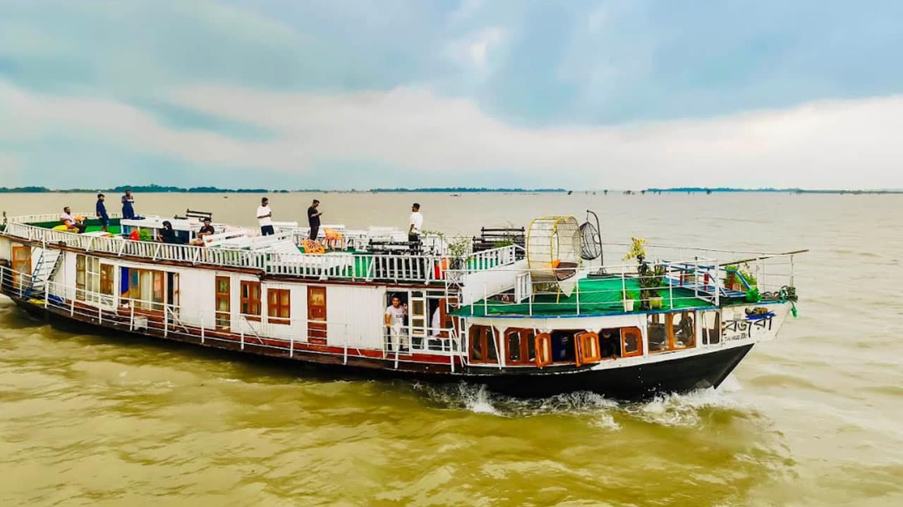 খাবারে কেমিক্যাল, জরিমানার মুখে পর্যটকবাহী হাউসবোট
