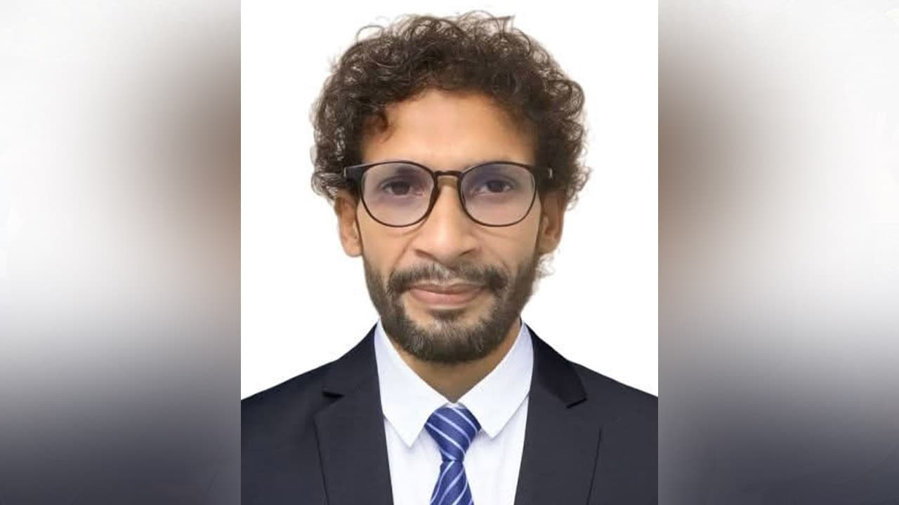 ক্যানসার আক্রান্ত শিক্ষকের বাঁচার আকুতি