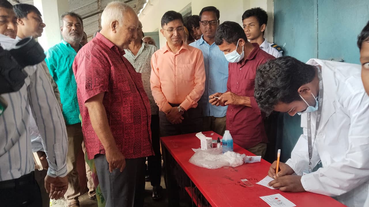 এক ক্লিকেই মিলবে রক্তদাতা