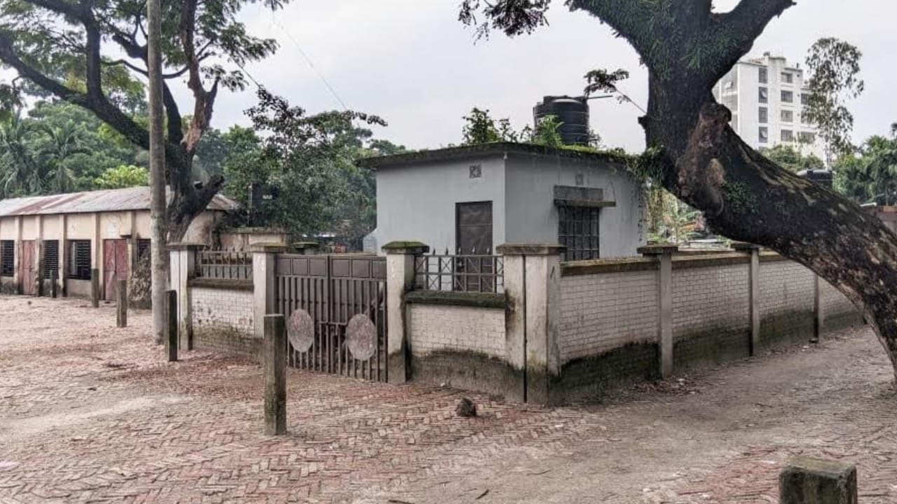 তিন বছরেও চালু হয়নি ১১ কোটির প্রকল্প, ঝুলছে তালা