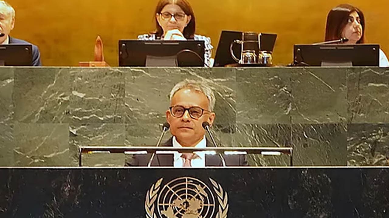সড়কে প্রাণহানি কমাতে শক্তিশালী প্রতিষ্ঠান গড়ে তোলার আহ্বান