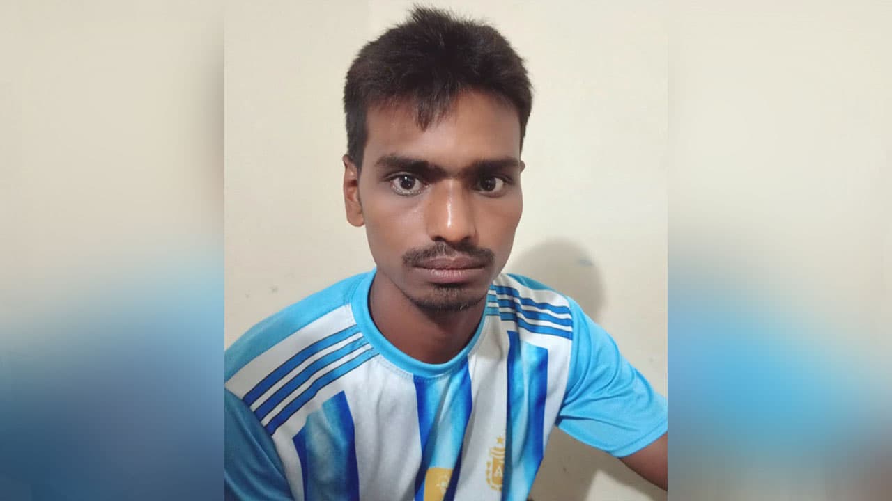 নিখোঁজের দুই দিন পর বাঁওড়ে মিলল ভ্যানচালকের মরদেহ