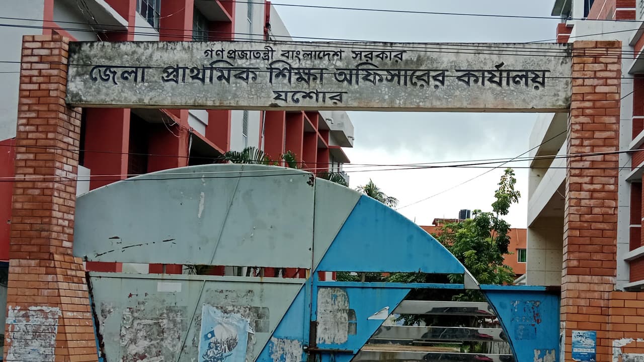 যশোর/স্কুলে কমছে, মাদ্রাসায় বাড়ছে শিক্ষার্থী