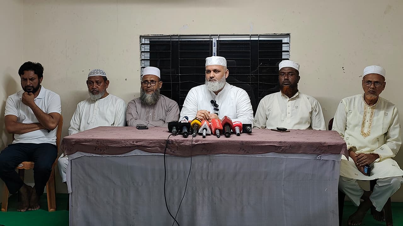 ইমামতিতে বাধা, কার দিকে ইঙ্গিত করলেন জামায়াত এমপি নাজিবুর
