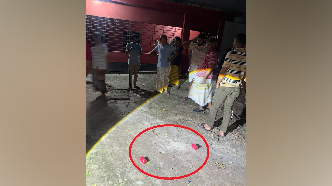 বিএনপি নেতার বাড়িতে ককটেল হামলা