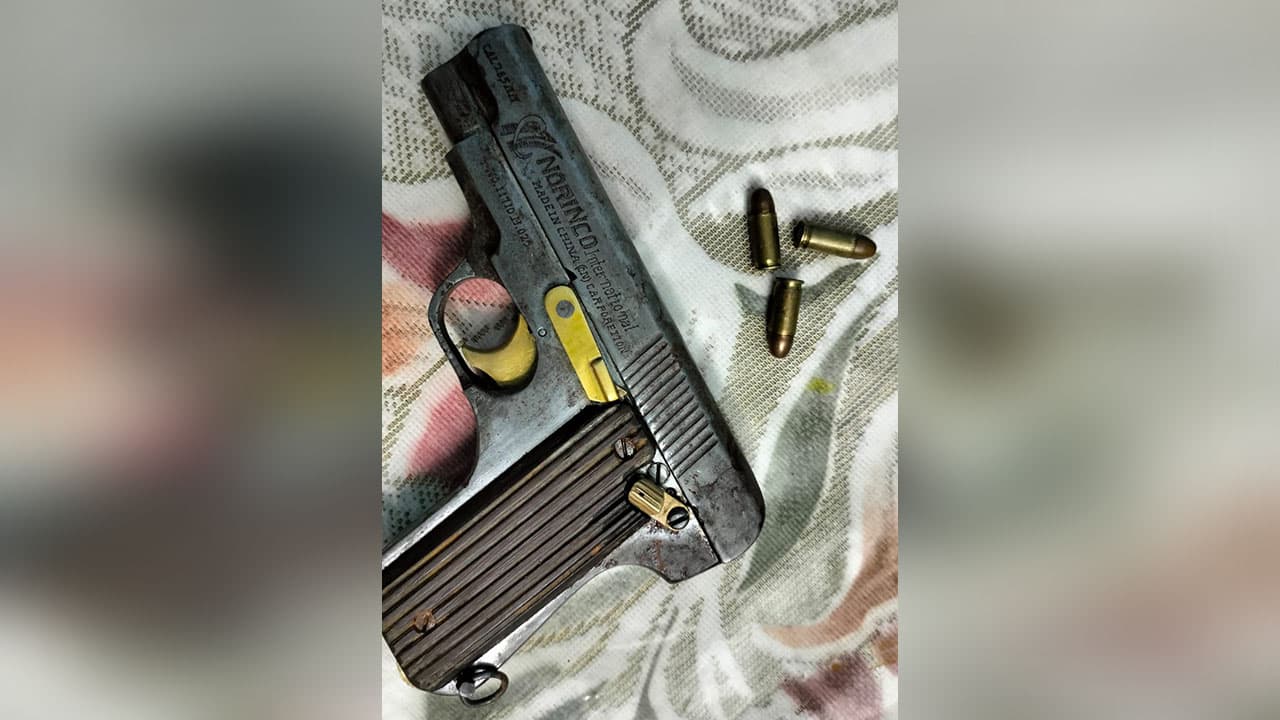 চট্টগ্রামে নিহত সন্ত্রাসী বাবলার ঘরের পাশ থেকে বিদেশি পিস্তল-গুলি উদ্ধার