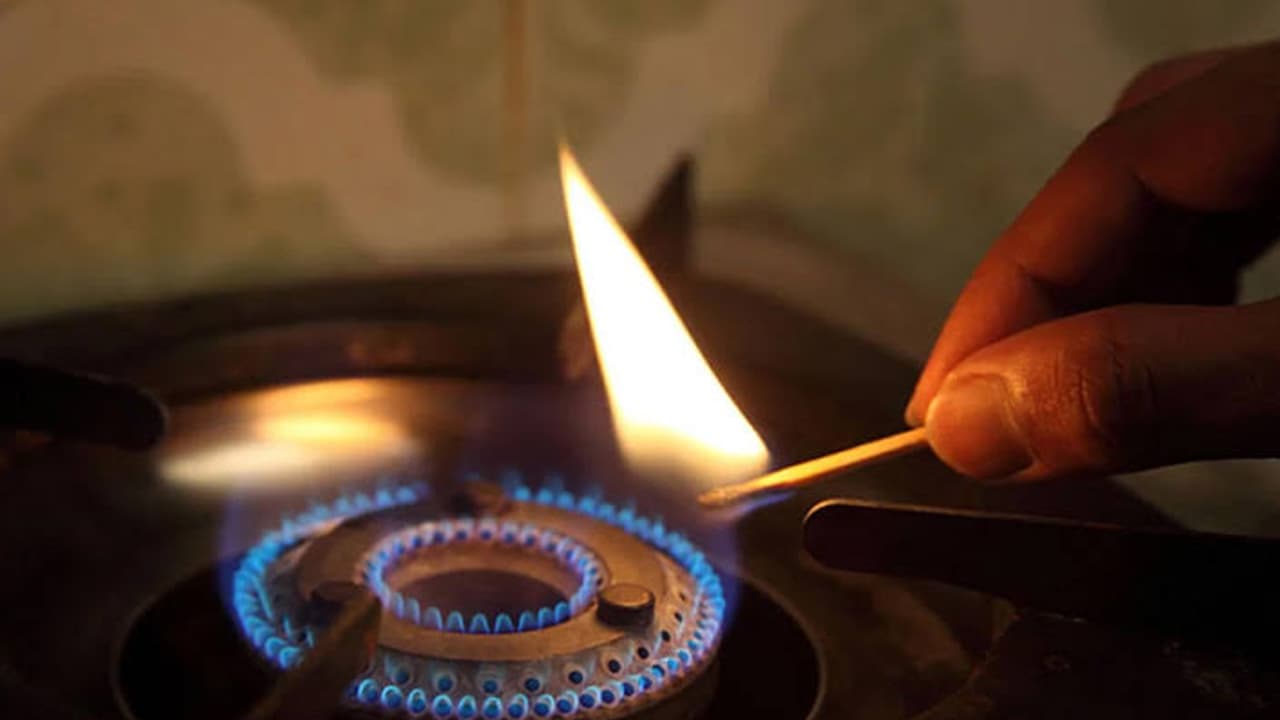 ৩ দিন যেসব এলাকায় ১২ ঘণ্টা করে গ্যাস থাকবে না