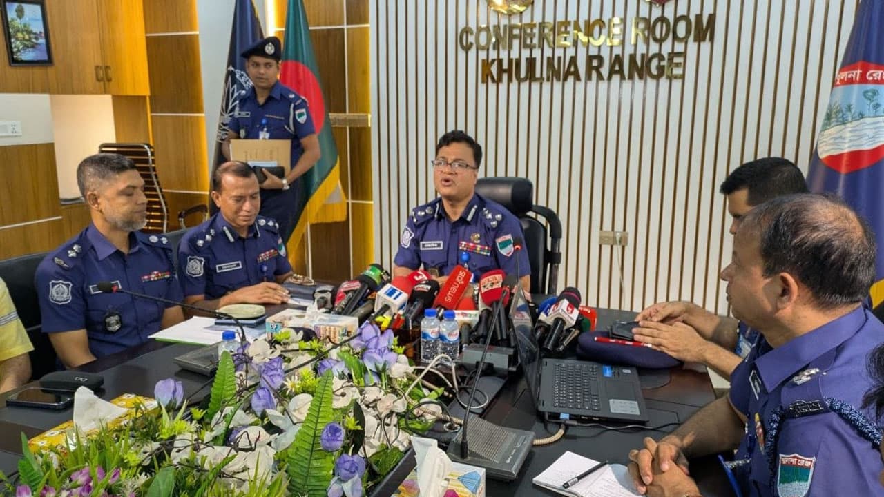 বর্তমান সরকার গণতান্ত্রিক, পুলিশিংও হবে গণতান্ত্রিক: খুলনার ডিআইজি