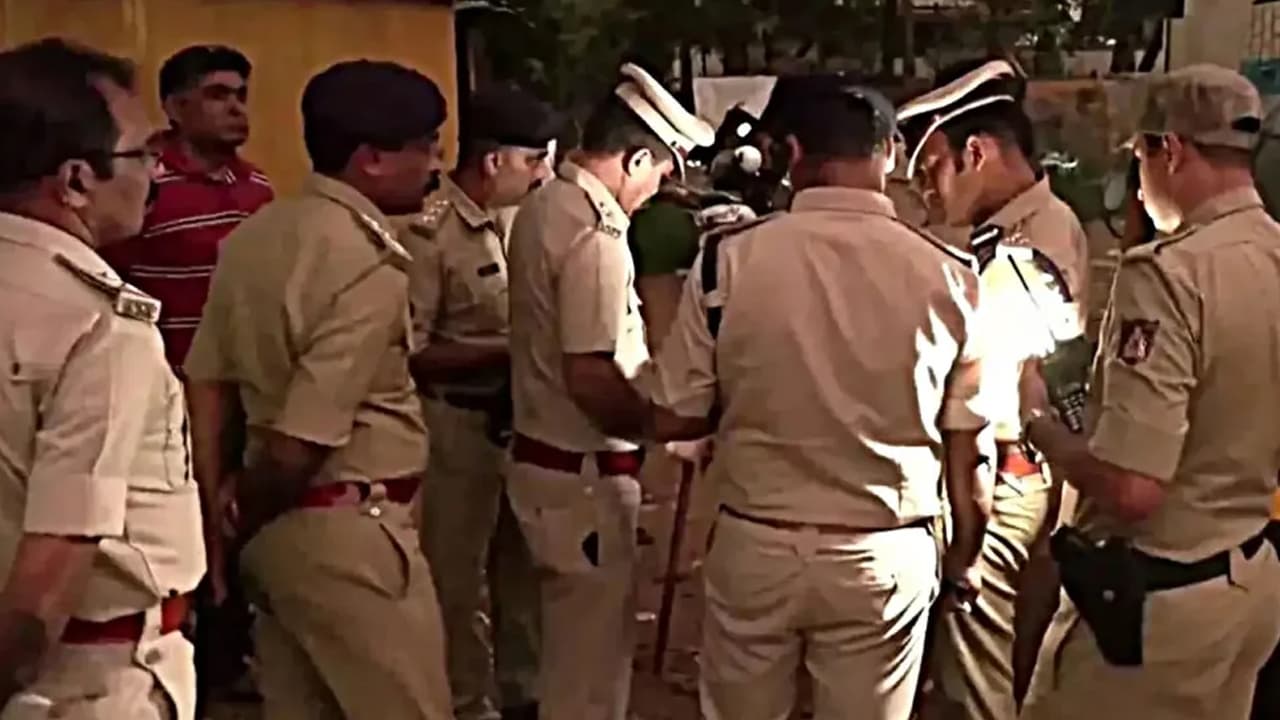 ভারতে বাংলদেশি আখ্যা দিয়ে মুসলিম দম্পতিকে মারধর, গ্রেপ্তার চিকিৎসক