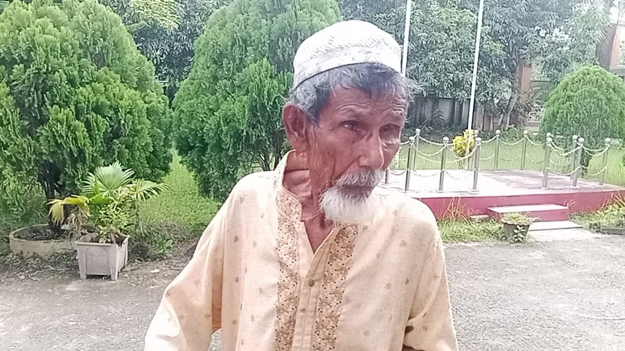 সন্তান আছে সাতজন, ৯৭ বছর বয়সে করেন ভিক্ষা