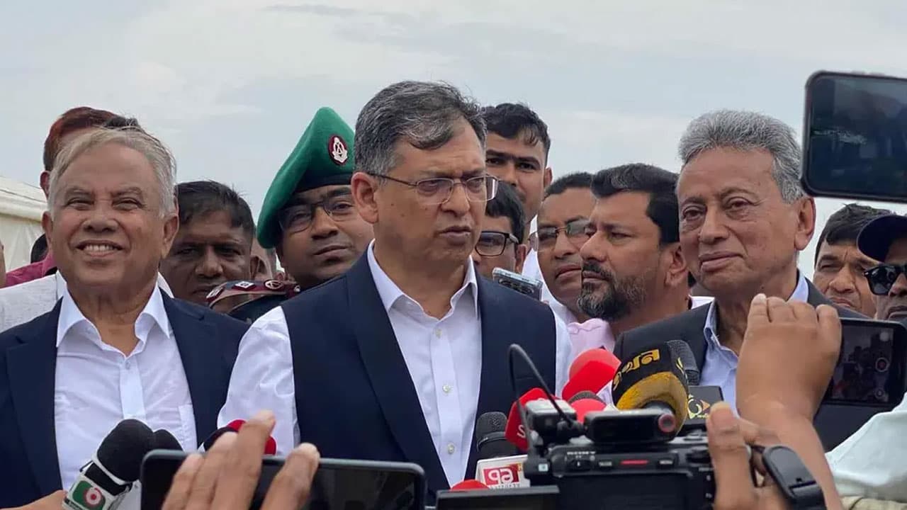 আইনশৃঙ্খলা পরিস্থিতির উন্নতি ছাড়া নতুন বিনিয়োগ সম্ভব নয়: স্বরাষ্ট্রমন্ত্রী