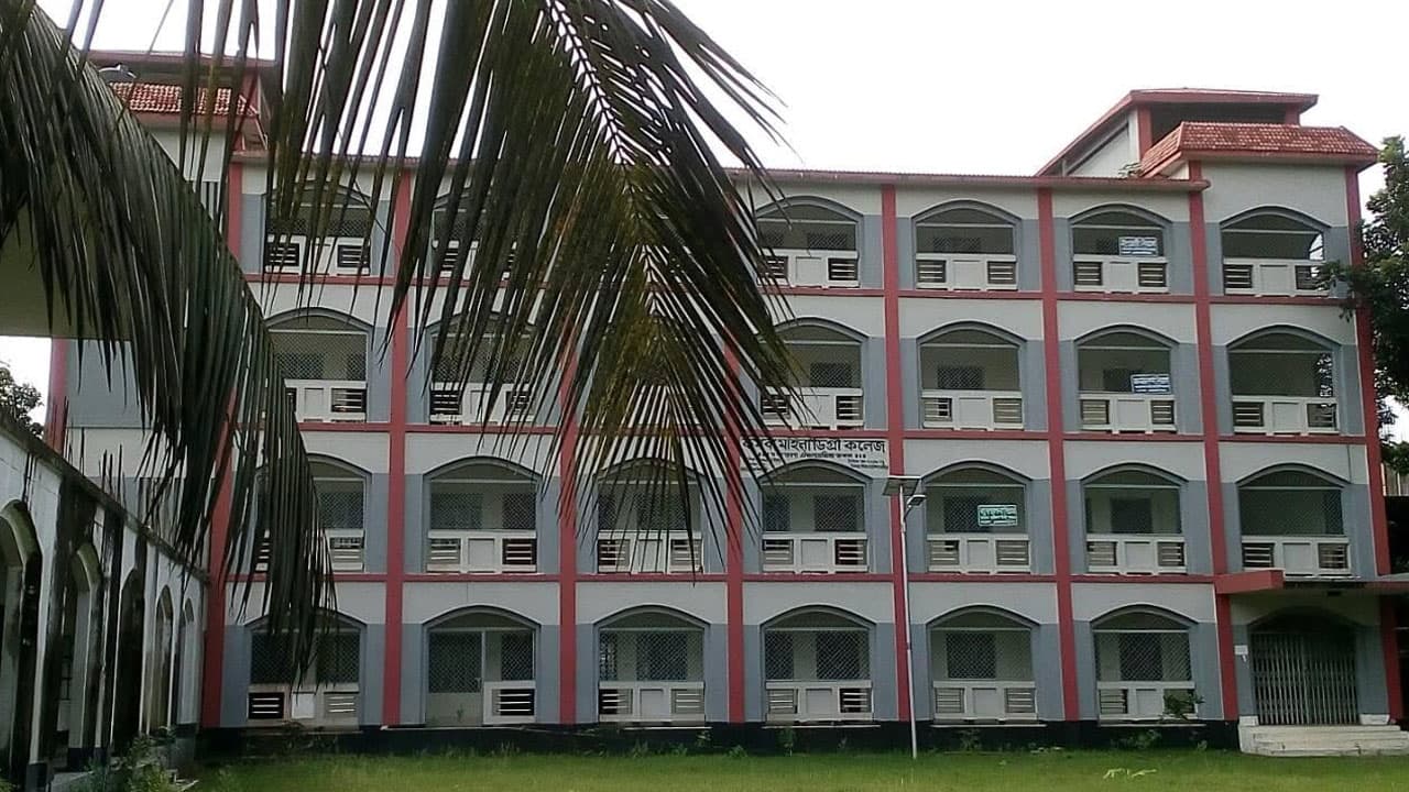 আলিম পরীক্ষায় নকল সরবরাহের দায়ে মাদ্রাসা শিক্ষকের এক বছরের কারাদণ্ড