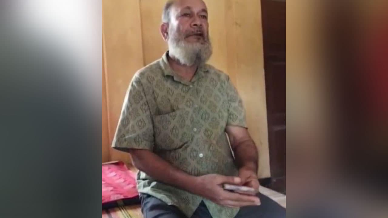 ঘুষ নেওয়ার ভিডিও ভাইরাল, নগরকান্দার ভূমি কর্মকর্তার মোবাইল বন্ধ