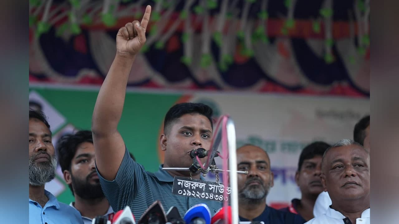 আগামীর লড়াই দলীয় নয়, জুলুম-মজলুমের: হাসনাত আবদুল্লাহ
