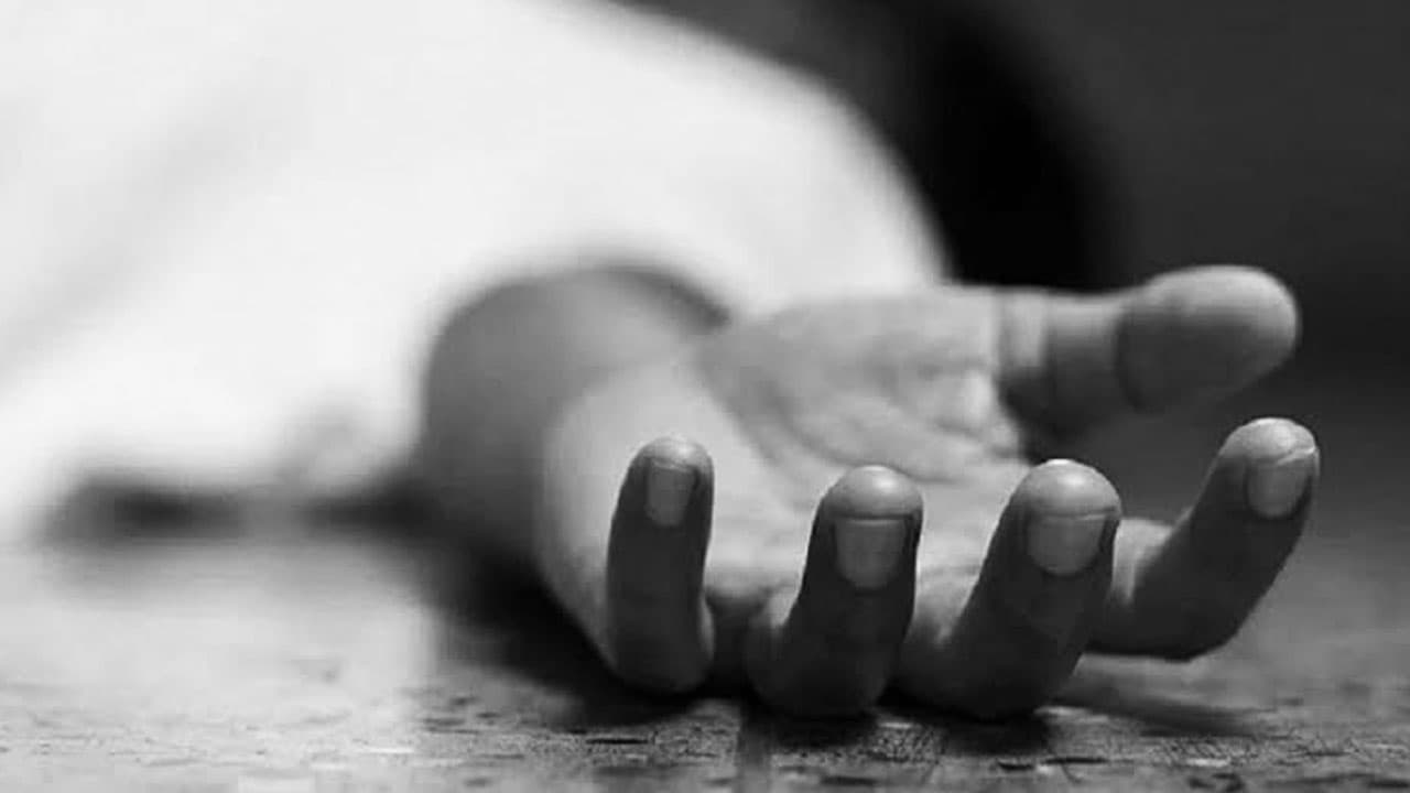 কেরানীগঞ্জে বালুর মাঠ থেকে কিশোরীর মরদেহ উদ্ধার, রহস্যজনক মৃত্যু