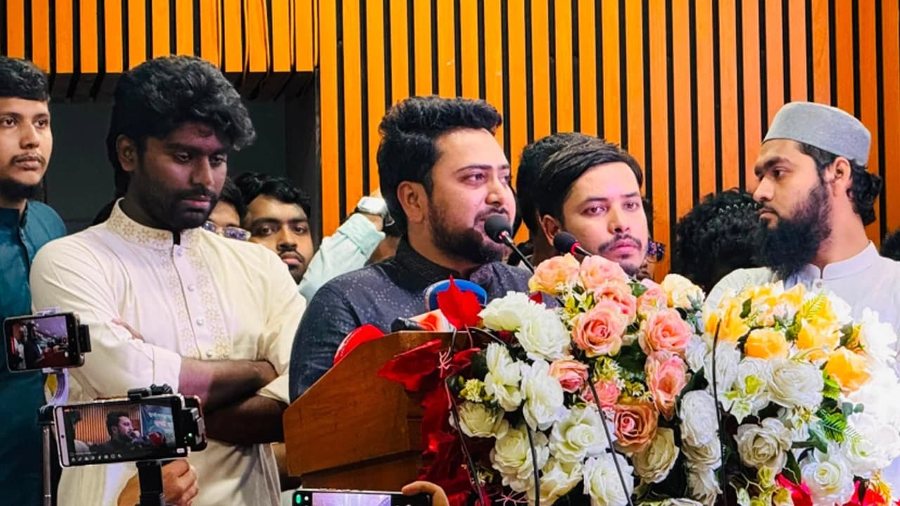 ভারত বা যুক্তরাষ্ট্রের আধিপত্য মেনে নেব না: নাহিদ ইসলাম
