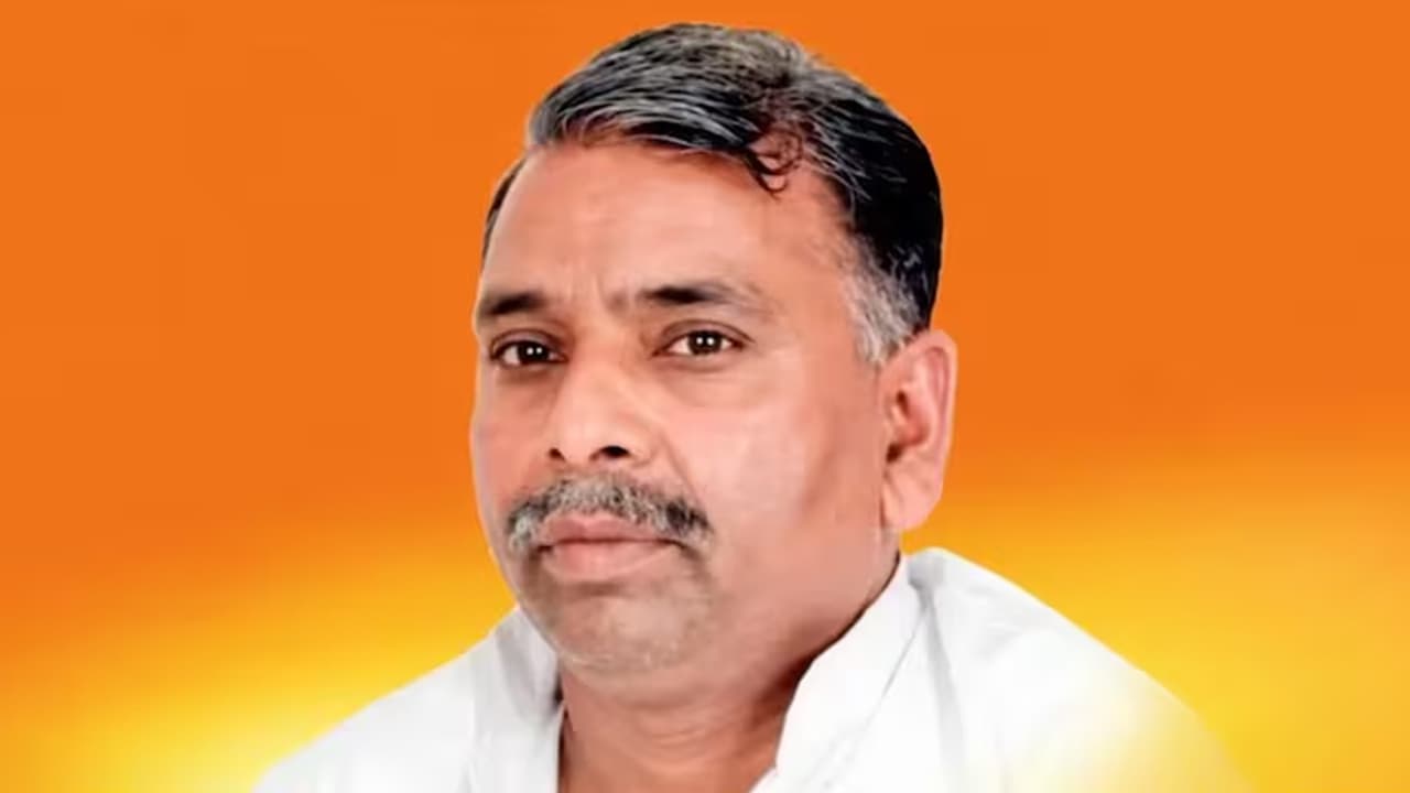লখনউয়ে বহুতল ভবন থেকে পড়ে মৃত্যু বিজেপি নেতার