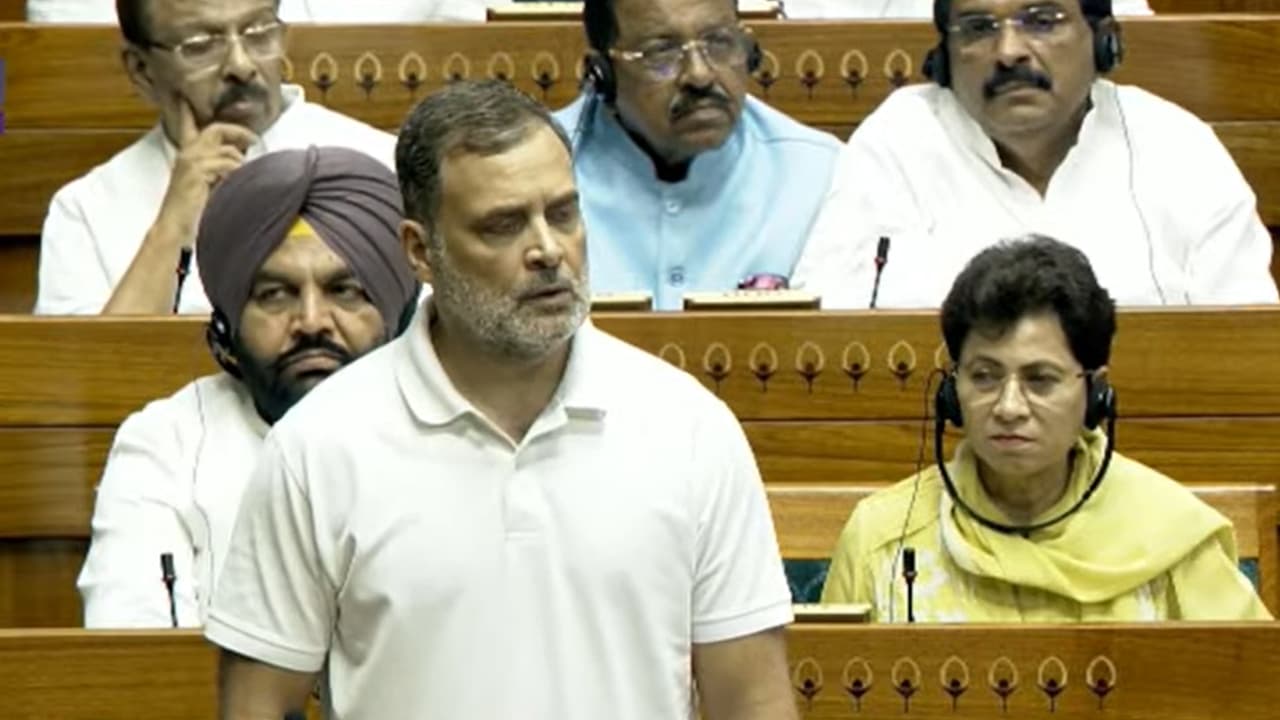 ভারতের শিক্ষা মন্ত্রণালয় আরএসএস চালাচ্ছে: লোকসভায় রাহুল গান্ধী