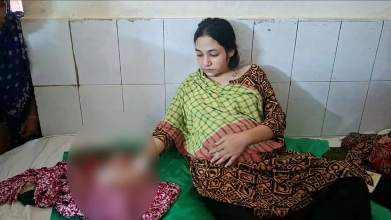 ফরিদপুর জেনারেল হাসপাতালে প্রসূতিকে নির্যাতন, নবজাতক ছিনিয়ে নেওয়ার চেষ্টা