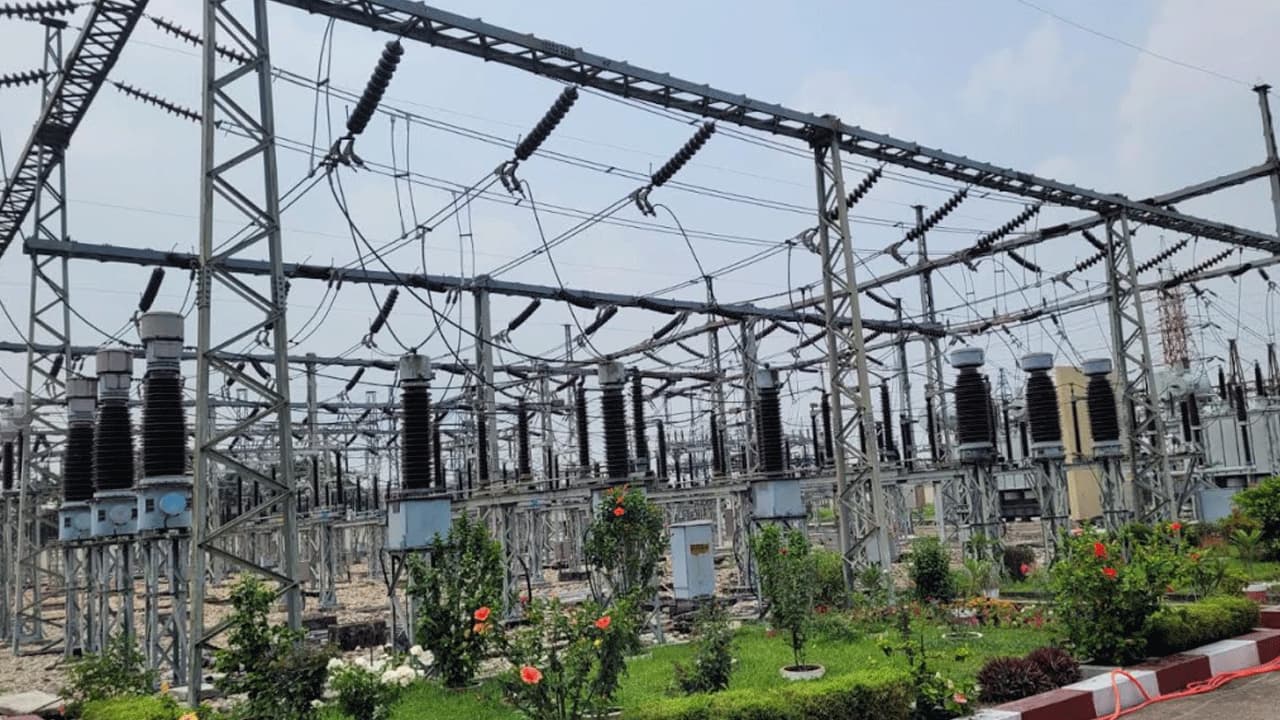 গ্যাস ও বিদ্যুৎ সংকটে বিপর্যস্ত ময়মনসিংহ: স্থবির পরিবহন ও শিল্প, জনজীবন অতিষ্ঠ