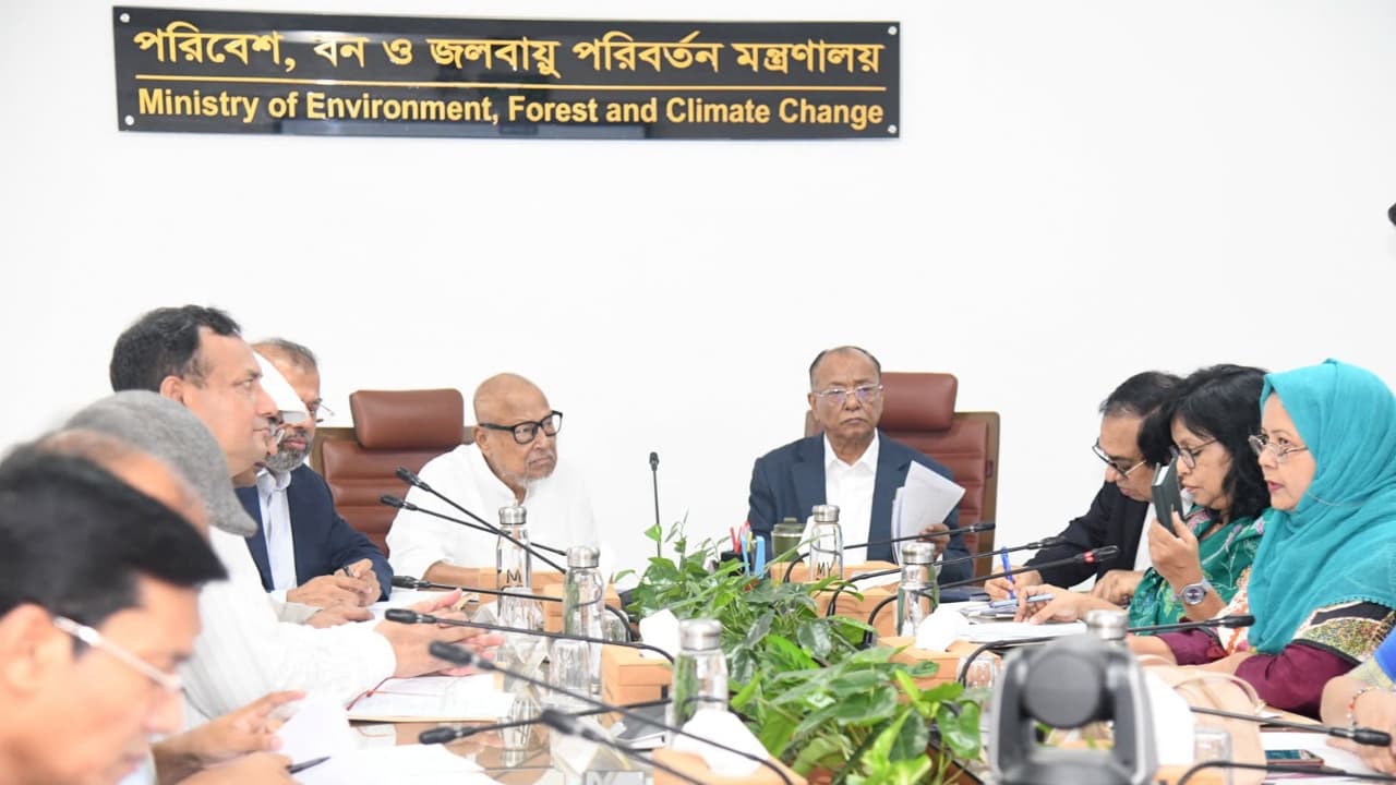 ২৫ কোটি বৃক্ষরোপণ কর্মসূচি: বর্ষা মৌসুমকে সর্বোচ্চ কাজে লাগানোর নির্দেশ