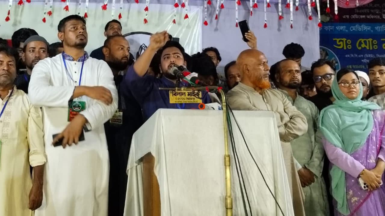 তারেক রহমানের পরিকল্পনা নিয়ে প্রশ্ন নাহিদ ইসলামের