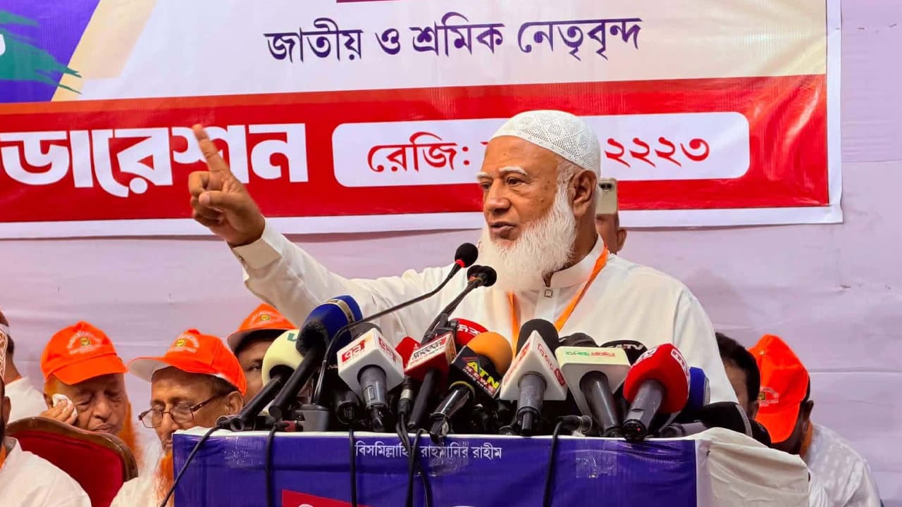 শহীদরা কোনো দলের নন, তারা পুরো জাতির সম্পদ: ডা. শফিকুর রহমান