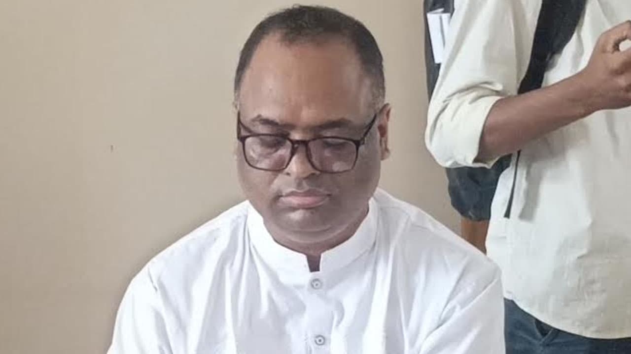 ২৩ মাস কলেজে অনুপস্থিত থেকেও অধ্যক্ষ মো. শাহজাহানের পুনর্বহাল