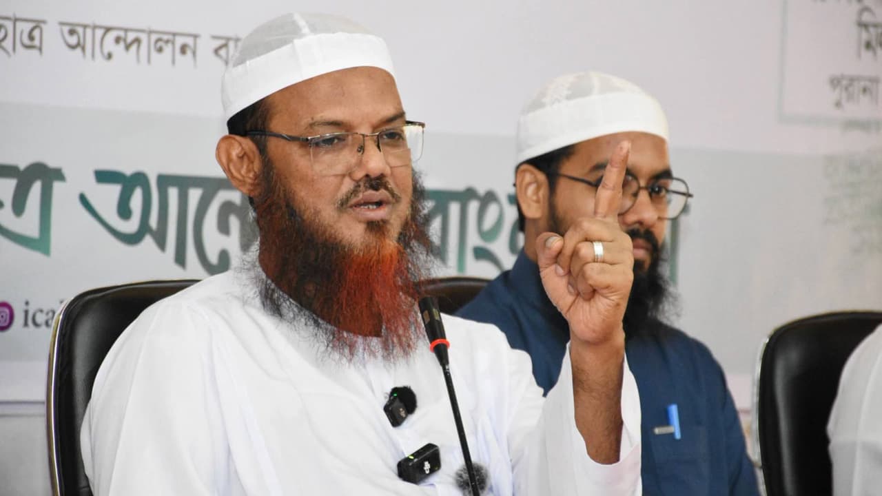 ব্যক্তি ও রাষ্ট্রের পরিবর্তনের জন্য আত্মশুদ্ধি অপরিহার্য: শায়খে চরমোনাই