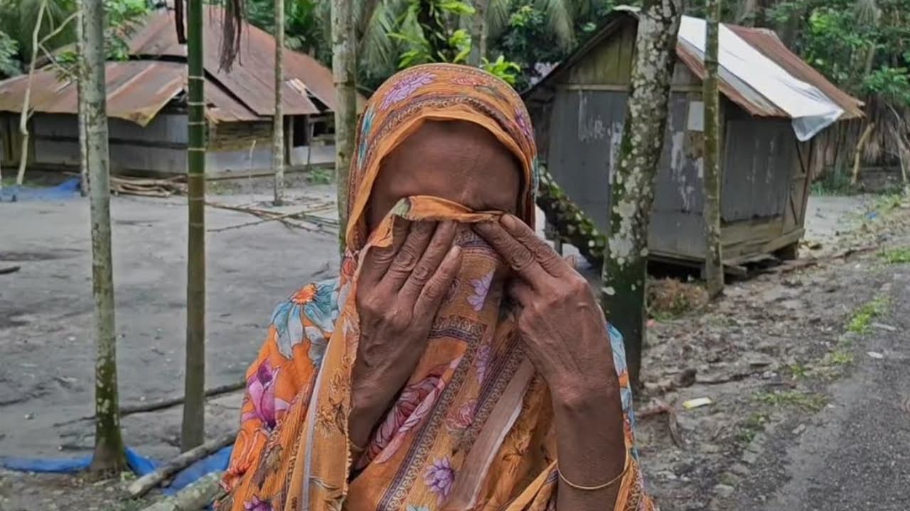 পিরোজপুরে জেলের বসতভিটা দখলের অভিযোগ, নিরাপত্তাহীনতায় পরিবার