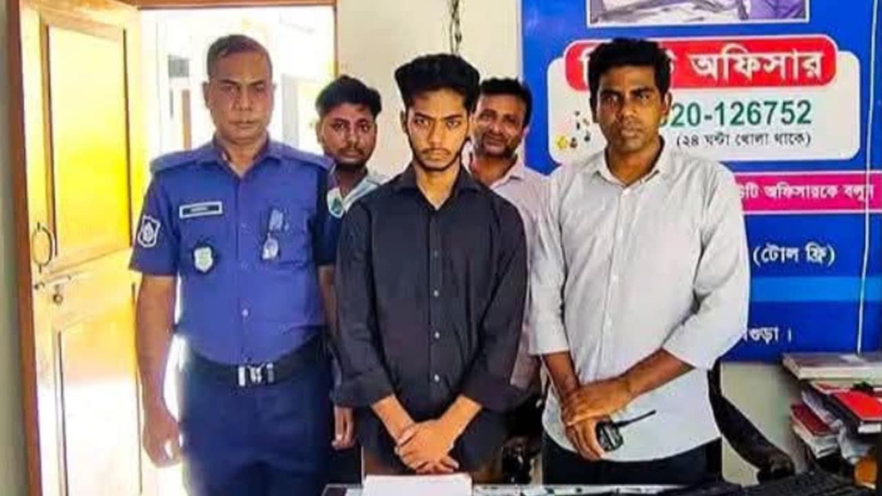 প্রেমিকার মোবাইল কিনতে বাবার কাছে ৫ লাখ টাকা দাবি ছেলের