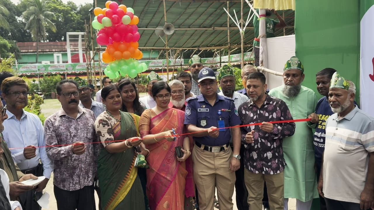 সাতক্ষীরায় ১০ দিনব্যাপী বৃক্ষমেলা শুরু
