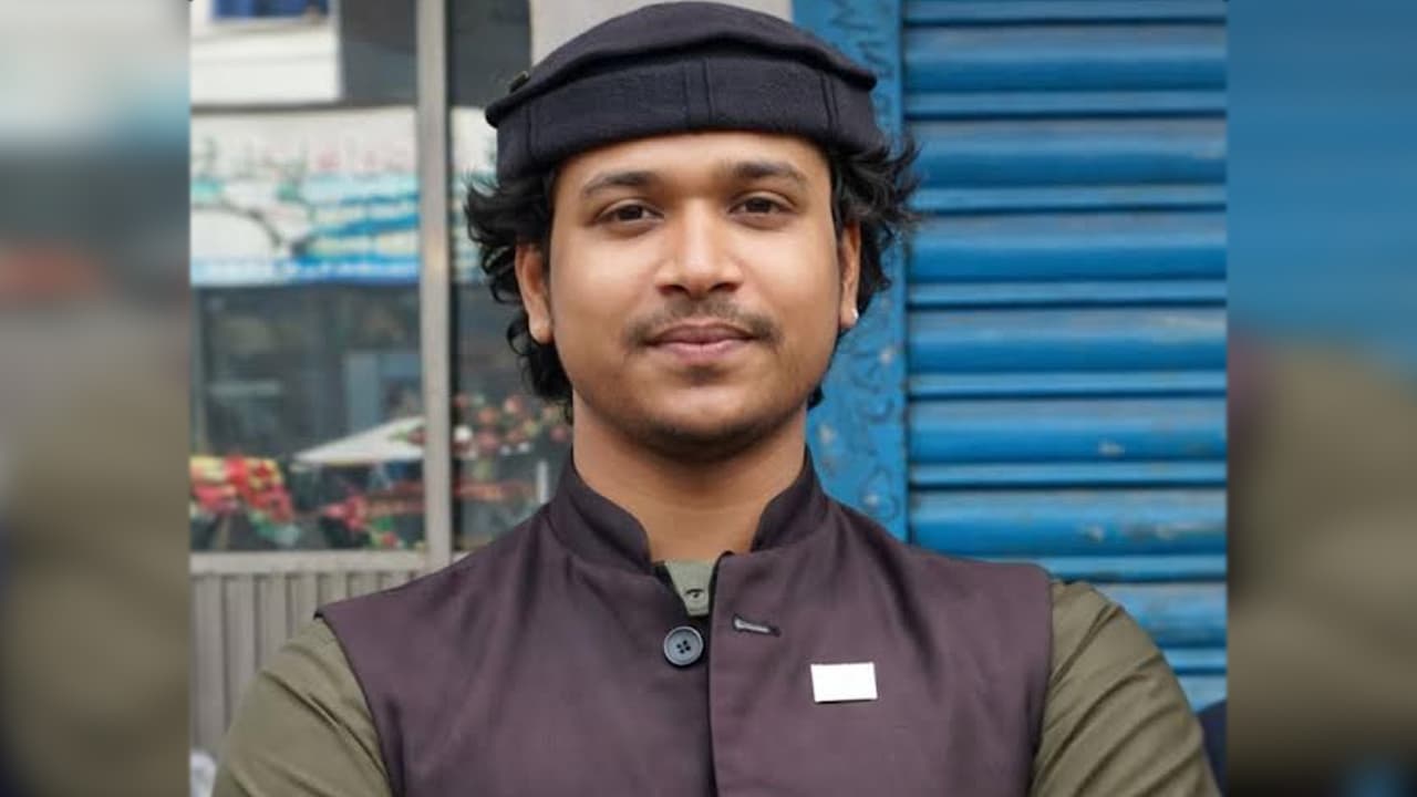 গাইবান্ধায় তরুণীর বাড়িতে গিয়ে আটক ছাত্রনেতা, পরে বিয়ে