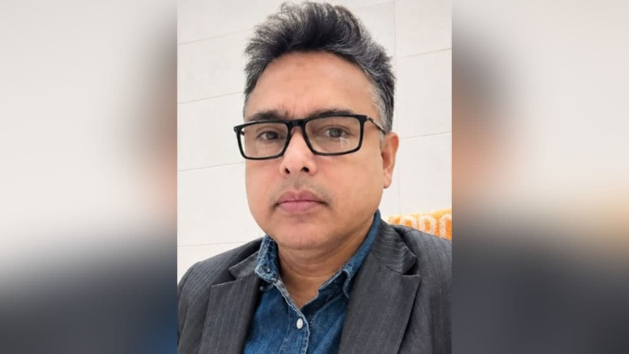 আন্দোলনের মুখে বরিশাল সিভিল সার্জন বদলি