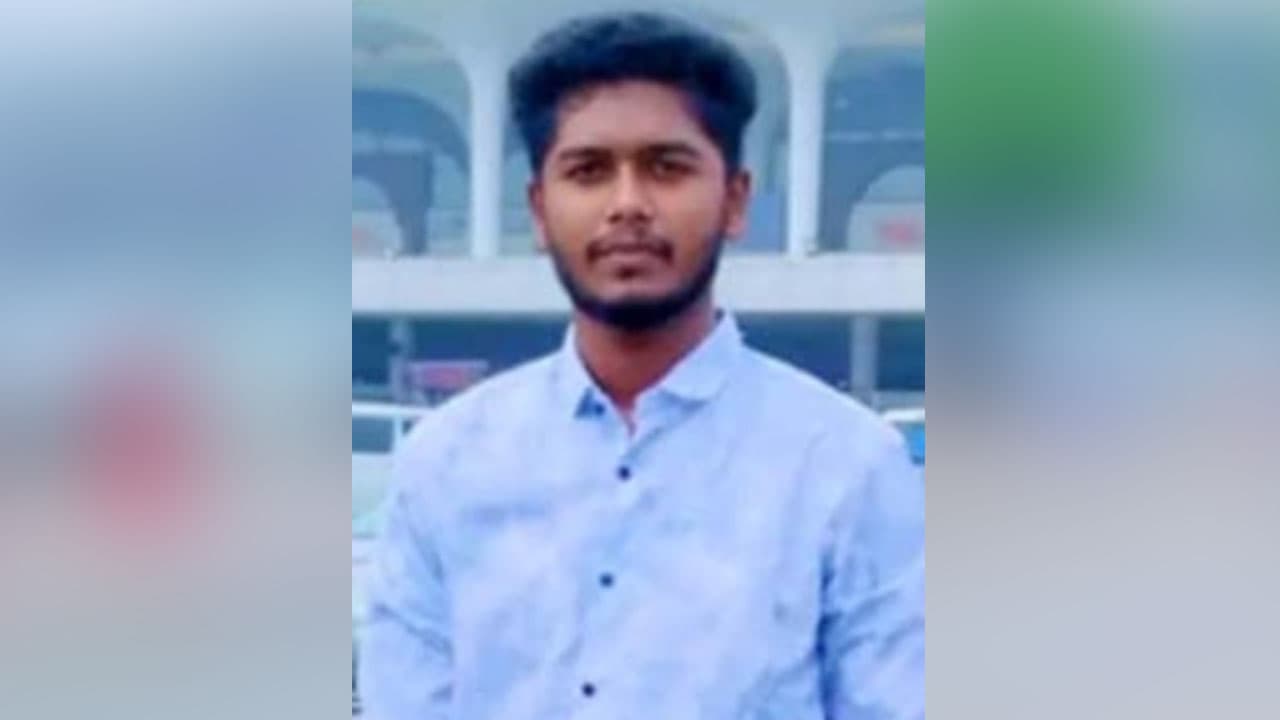 কলেজছাত্রীকে ধর্ষণের অভিযোগে ছাত্রদল নেতা গ্রেপ্তার