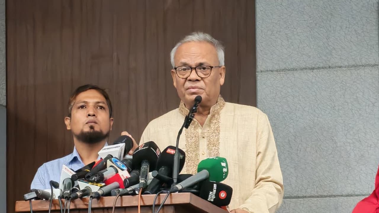 নতুন দলের নেতারা শেখ হাসিনার অশালীন ভাষাই অনুসরণ করছেন: রিজভী