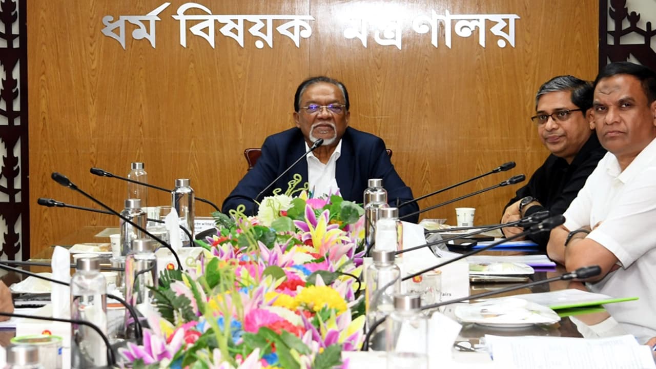 ইমাম, মুয়াজ্জিন, খাদেম ও উপাসনালয়ের কর্মীদের মাসিক সম্মানী প্রদান: ইসমাইল জবিউল্লাহ