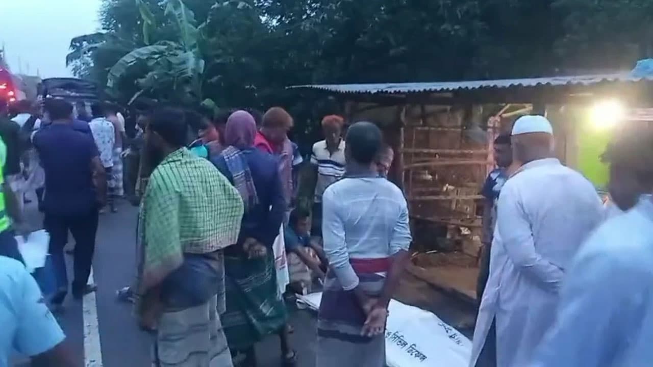 নাটোরে ত্রিমুখী সংঘর্ষে শ্রমিকের মৃত্যু, আহত ২