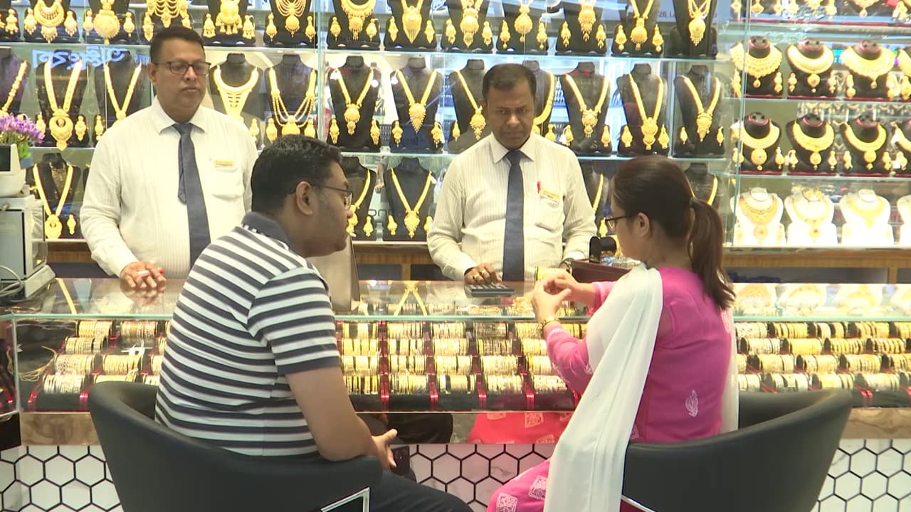 স্বর্ণের দাম আরও বাড়ল, ভরি ২২ ক্যারেটের দাম ২ লাখ ২৩ হাজার ৭৪ টাকা