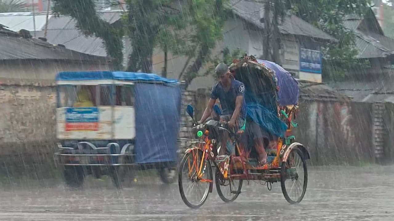 সুনামগঞ্জের দিরাইয়ে ২৪ ঘণ্টায় ৪০২ মিলিমিটার বৃষ্টিপাত