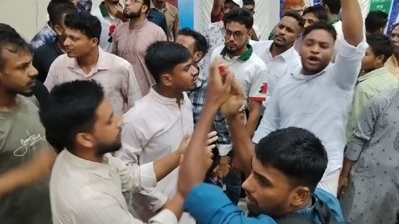 গাইবান্ধায় জুলাই যোদ্ধাদের অনুষ্ঠানে এনসিপি বয়কট স্লোগান, হাতাহাতির ঘটনা