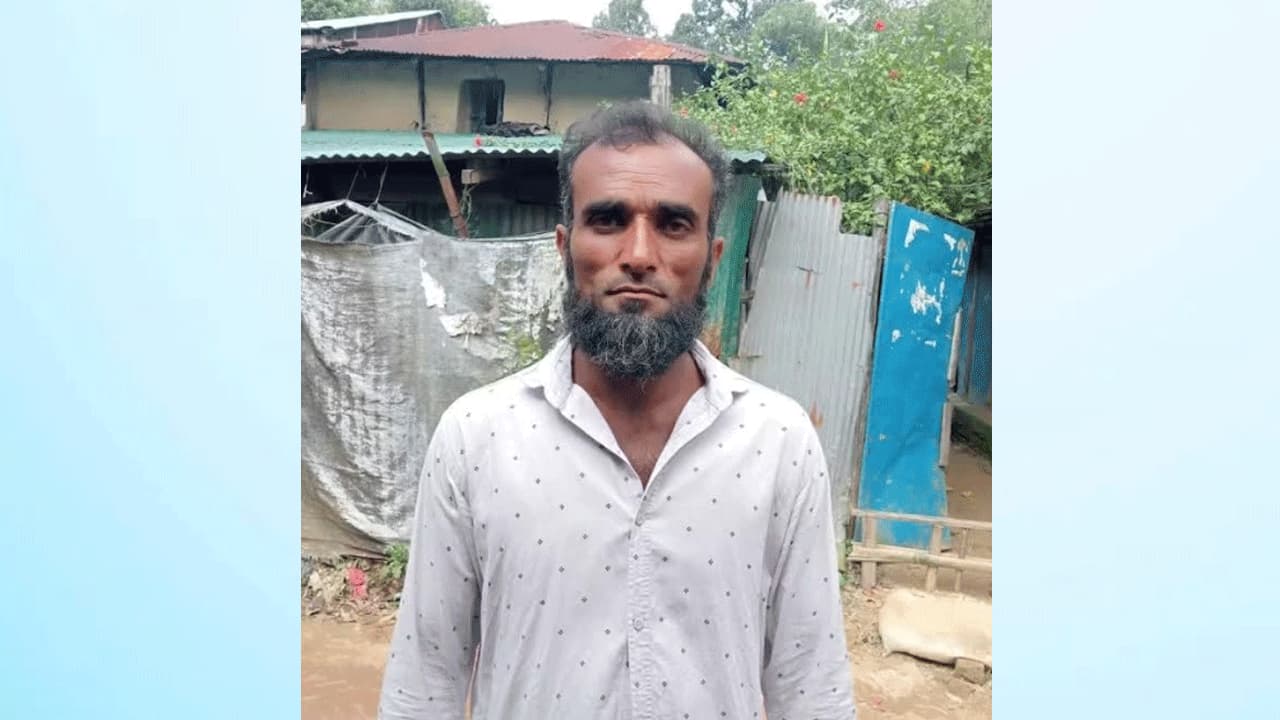 উখিয়া সীমান্তে মাইন বিস্ফোরণে যুবকের গোড়ালি বিচ্ছিন্ন