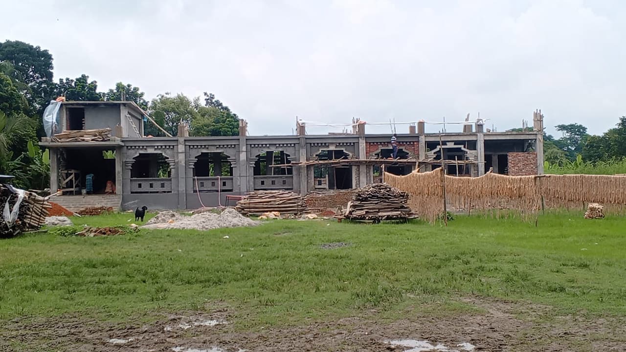 ৩১ বছর পর পূর্ণাঙ্গ শিক্ষা কার্যক্রম শুরু করছে ফরিদপুরের চর আঁড়িয়াল খাঁ উচ্চ বিদ্যালয়